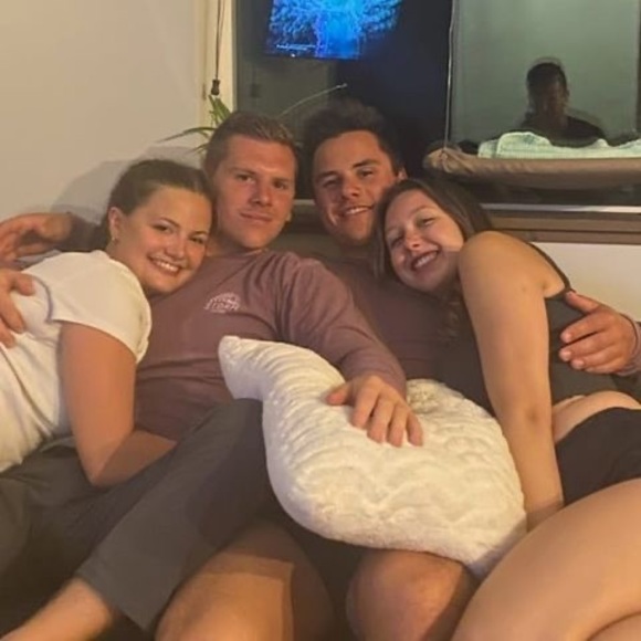 Meet your Posher, Fraser - Picture 1 of 1